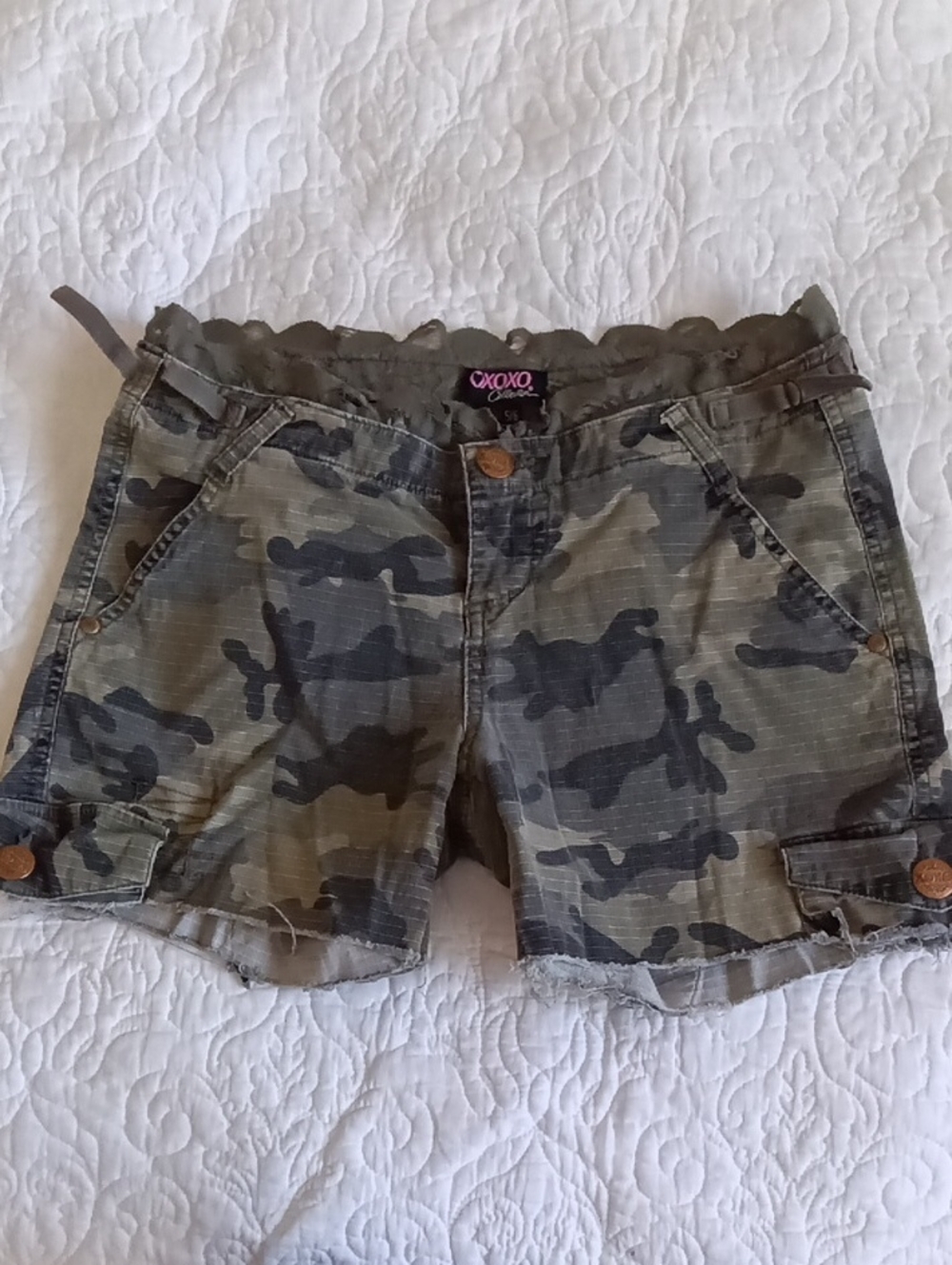 XOXO Y2K Army Camo Junior's Cargo Cutoffs